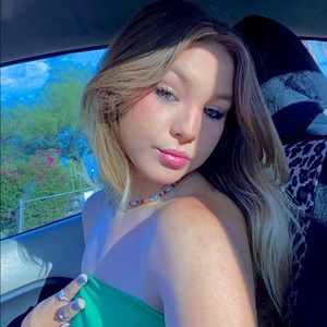 Meet your Posher, Leah